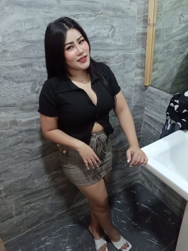 Nana Lady – Thai masseuse in Muscat - Image 5