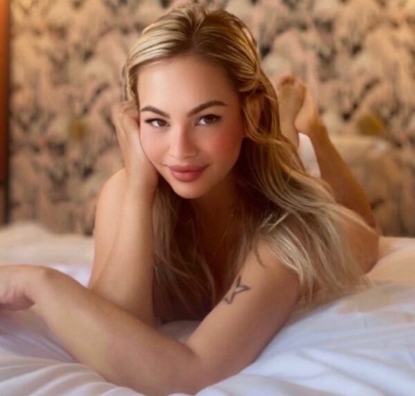 Natural Beauty Ornella – Italian escort in London - Image 6