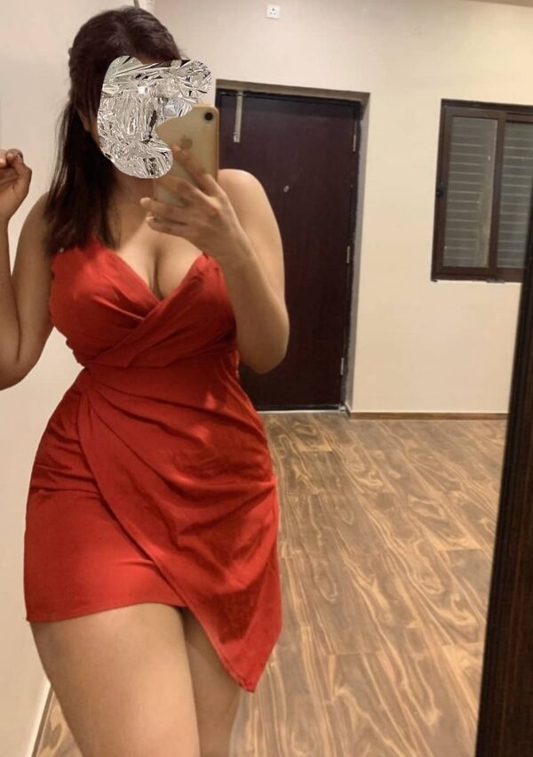 Neha 4u cam &real meet – Indian escort in Kolkata - Image 3
