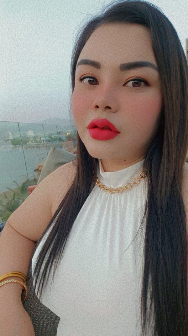 Ning chubby girl – Malaysian escort in Muscat - Image 15