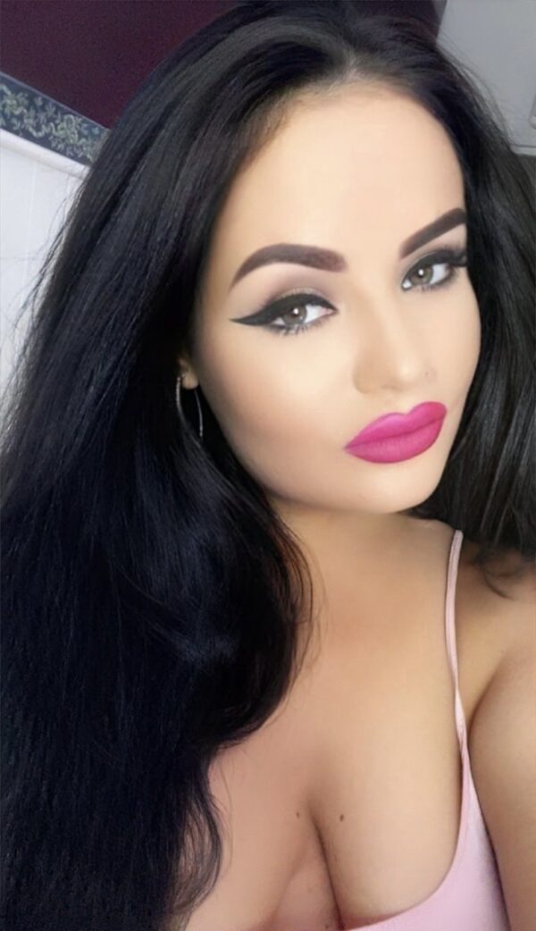 REAL PICS-In or out-gfe or Pse-videochat – Greek escort in London - Image 20