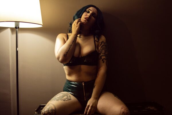 Rena – Spanish masseuse in Madrid - Image 5