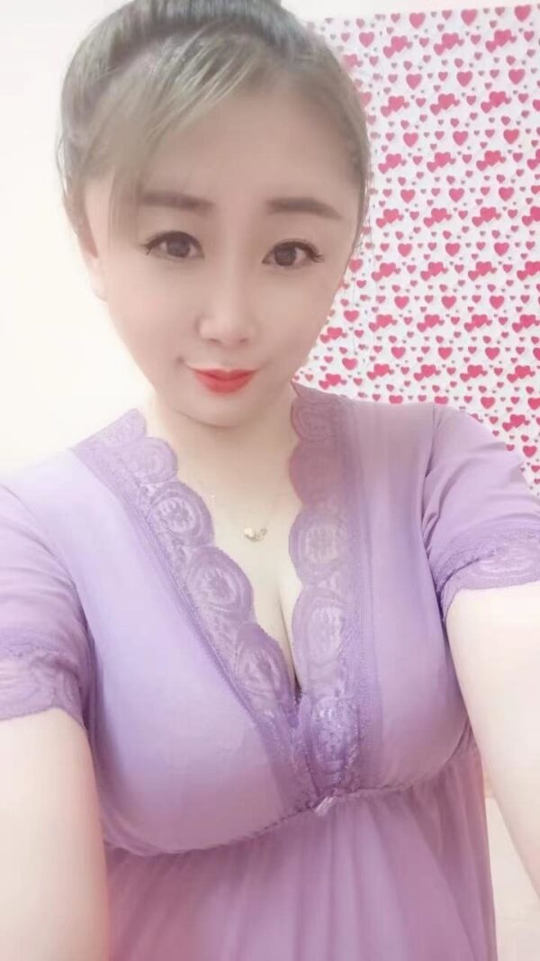 Rose Sexy Girl – North Korean escort in Muscat - Image 6