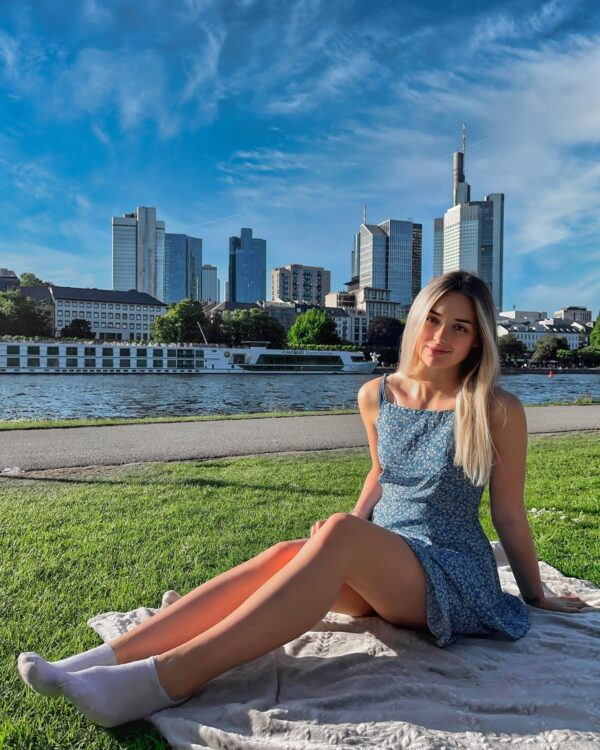 Rose New Number – Spanish escort in Muscat