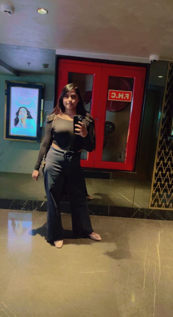 Saina for Webcam Enjoyment – Indian escort in Mumbai - Image 14