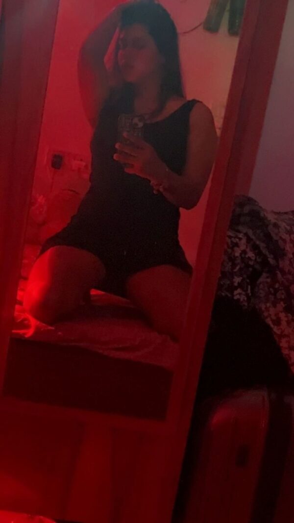 Saina for Webcam Enjoyment – Indian escort in Mumbai - Image 29
