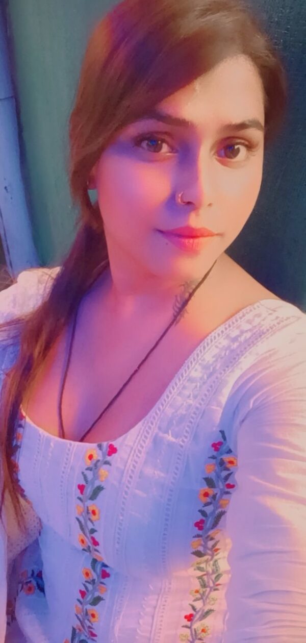Saina for Webcam Enjoyment – Indian escort in Mumbai - Image 4