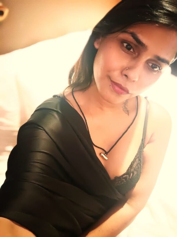 Saina for Webcam Enjoyment – Indian escort in Mumbai - Image 7