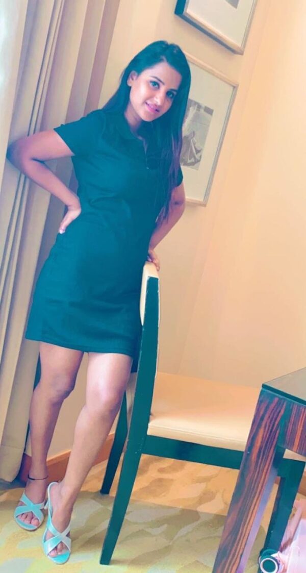 Sanjana Dube – Indian escort in Mumbai - Image 3