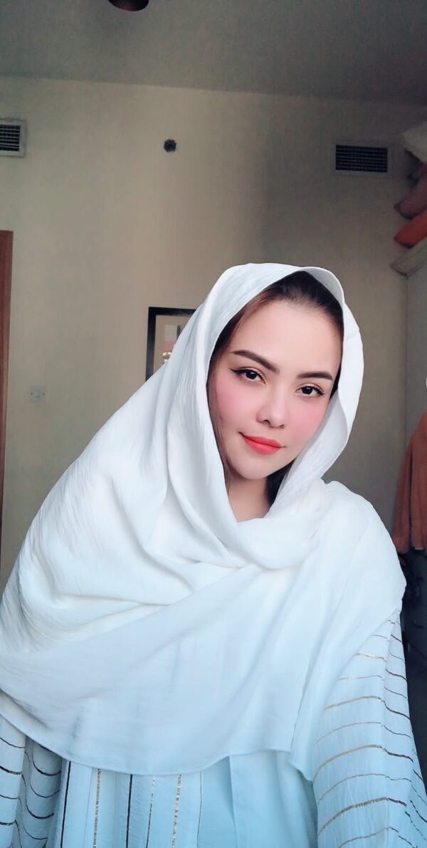 MIZU – Indonesian girl Kuwait