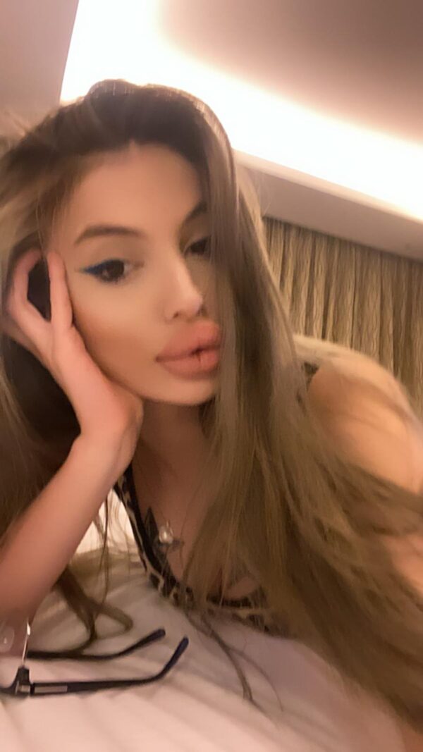 Sara Toys Pornstar – Austrian girl Jeddah - Image 6