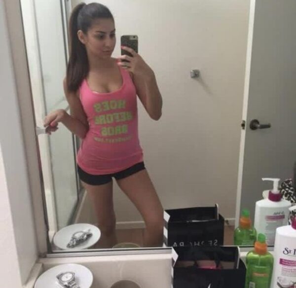 Sarah – Malaysian girl Dammam - Image 2