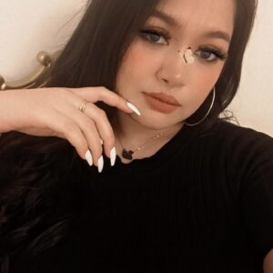 Sarah – Thai escort in Muscat