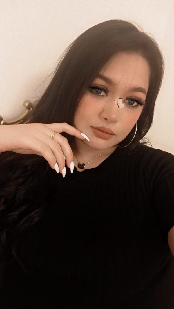 Sarah – Thai escort in Muscat