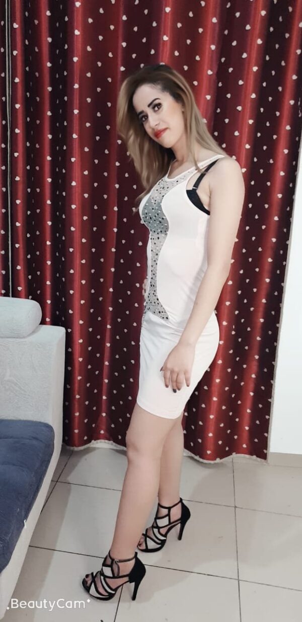 Sexy New Nikki – escort in Mumbai - Image 3