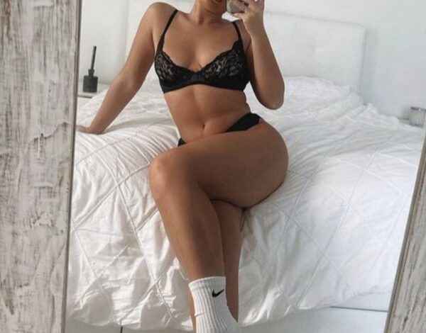 Sima – Turkish escort in Muscat - Image 3