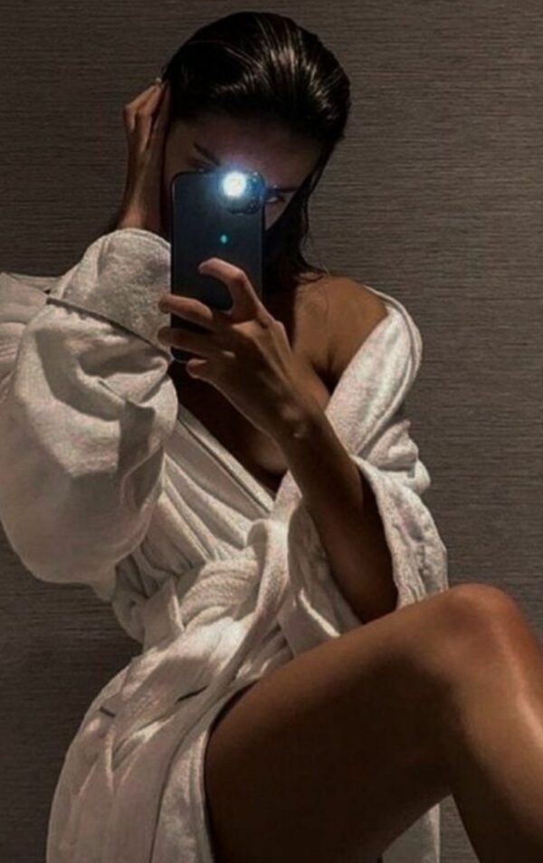 Sima – Turkish escort in Muscat - Image 4