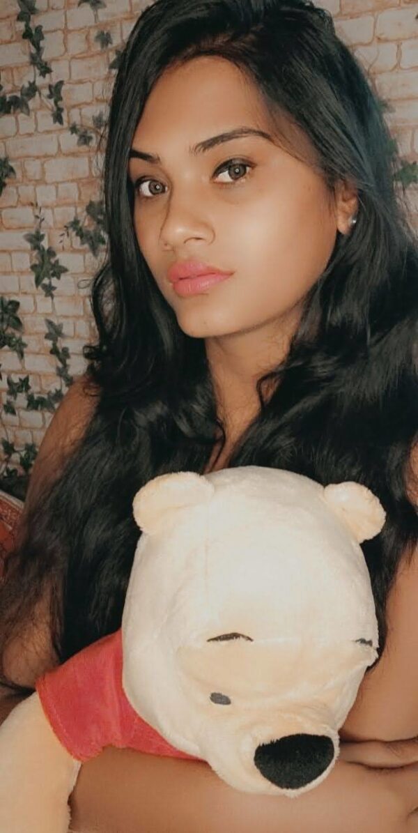 South Indian Girl Only for Cam Calls – escort in Kolkata - Image 4