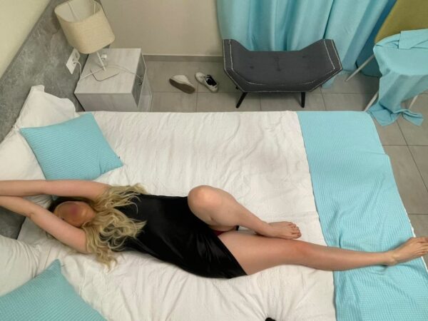 Super Sexy Laoura - Image 4