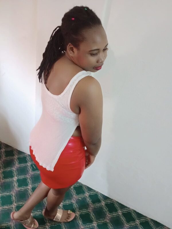 Suzan – Kenyan girl Dammam - Image 4