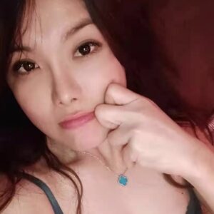 Sweet – South Korean girl Fiji