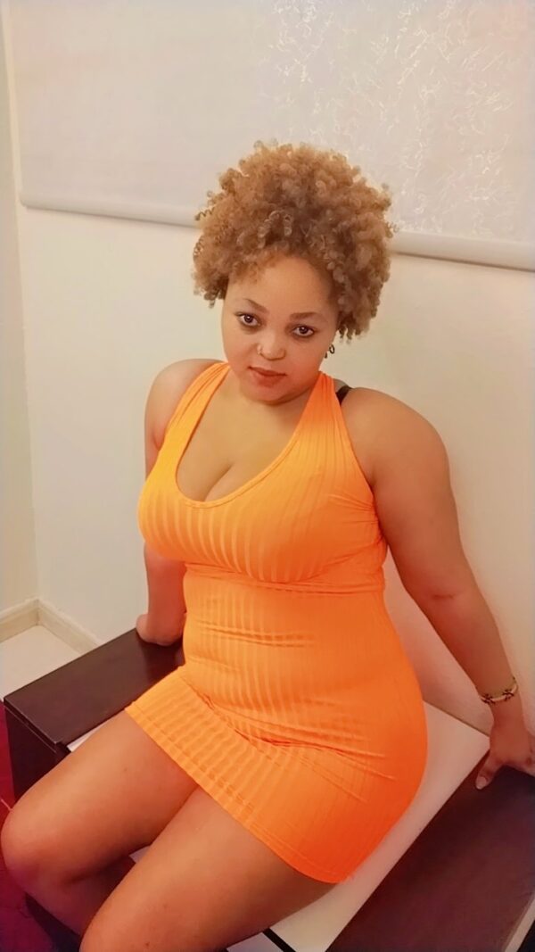 Tania – South African girl Jeddah - Image 5