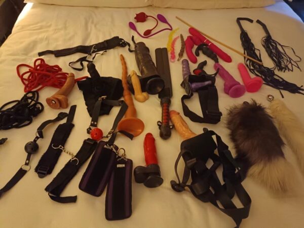 Topeti Spanish dominatrix - Image 3