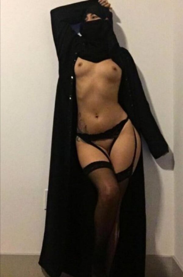 2 Arabic VIP. lesbian. 3some – escort in Muscat - Image 4
