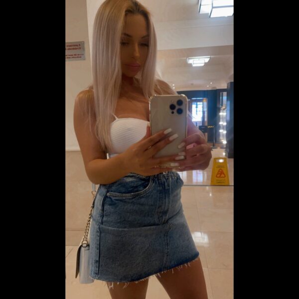 Kim – Turkish escort in London - Image 5