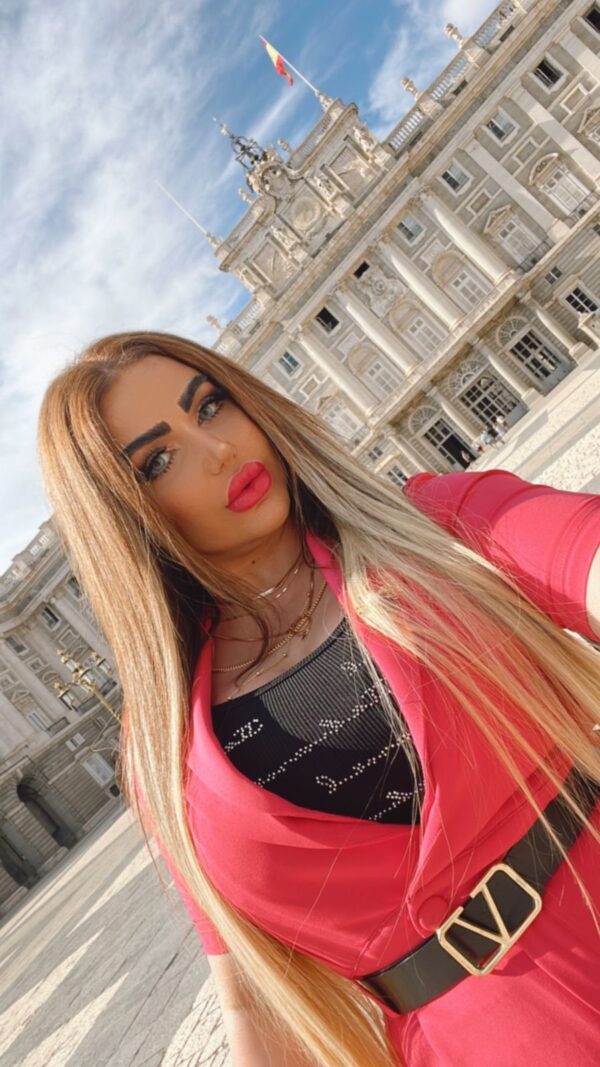 Varde Arab – Lebanese escort in Muscat - Image 4