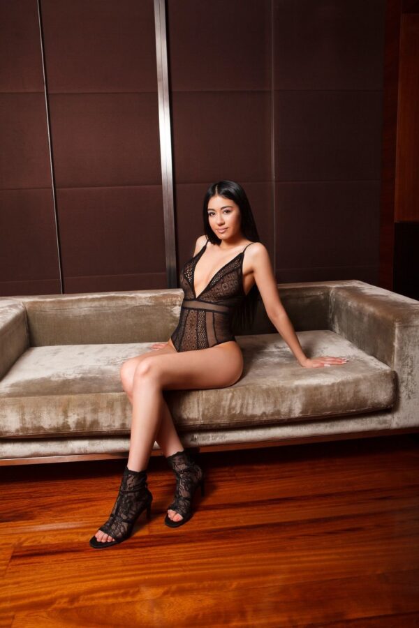 Wanda – escort in Madrid - Image 5