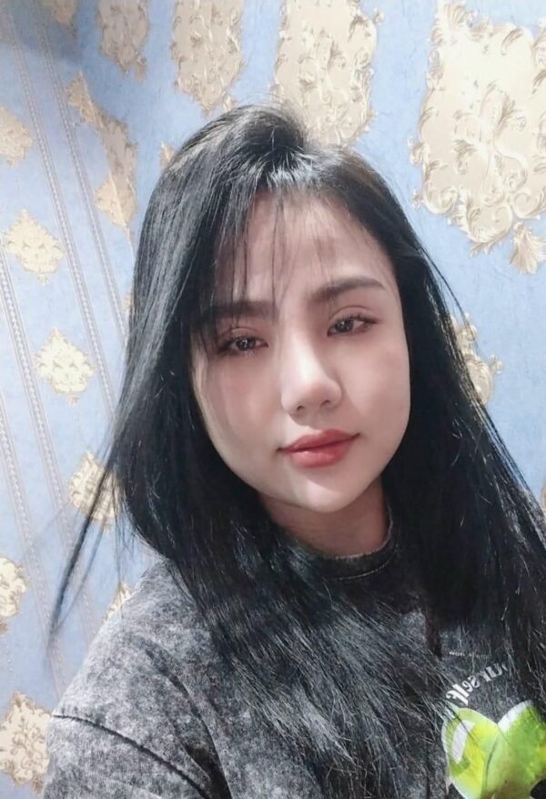 Younger – South Korean escort in Muscat - Image 2