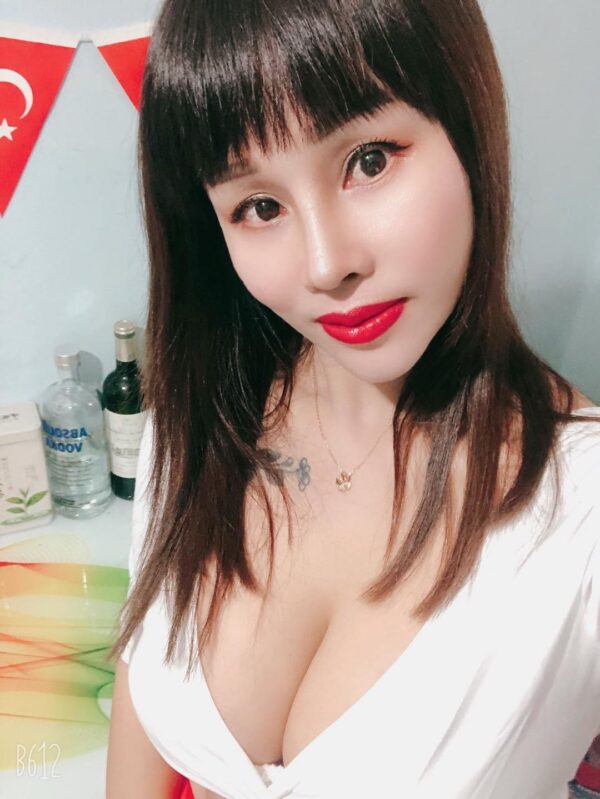 Zhenzhen – Chinese girl Dammam - Image 3