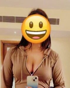 Independent Akruti 26 years – Indian escort in Mumbai