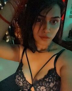 Saina for Webcam Enjoyment – Indian escort in Mumbai