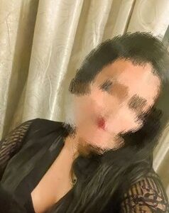 Sunny Independent Cam Show & Real Meet – Indian escort in Mumbai